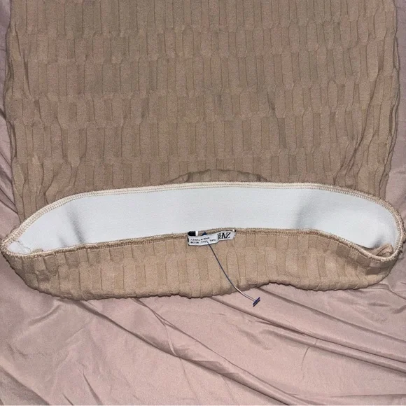 Zara Beige Textured Pencil Skirt - Picture 4 of 5